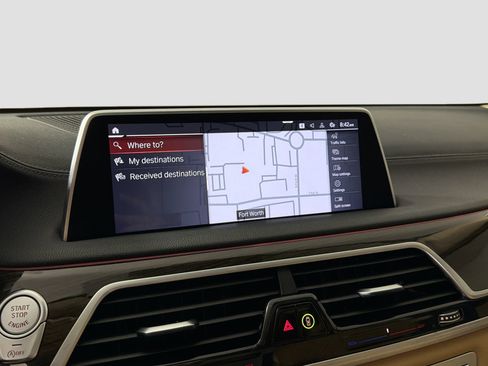 Used 2022 BMW 740i image 13