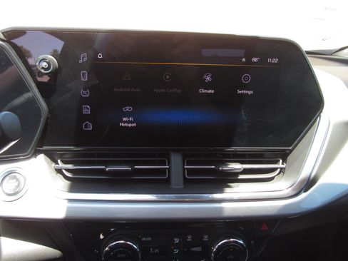 Used 2026 Chevrolet Trax LT w/ Driver Confidence Package FWD image 18