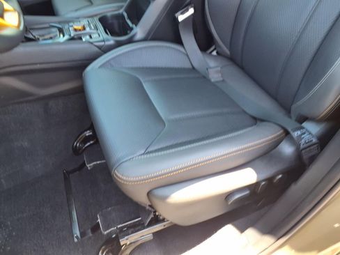 Used 2024 Subaru Forester Wilderness w/ Convenience Package AWD/4WD image 24