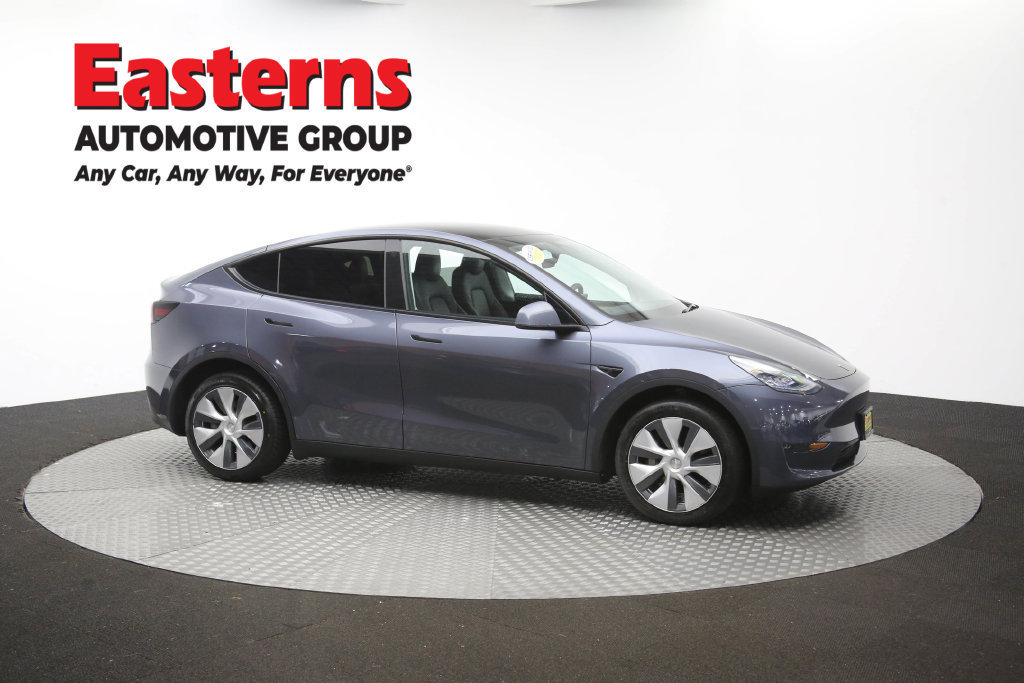 Used 2023 Tesla Model Y Long Range AWD/4WD image 43