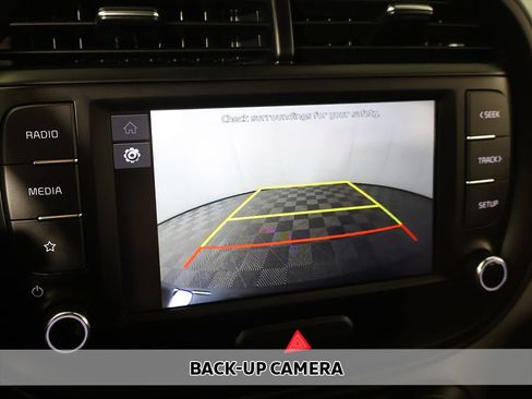 Certified 2025 Kia Soul LX FWD image 4