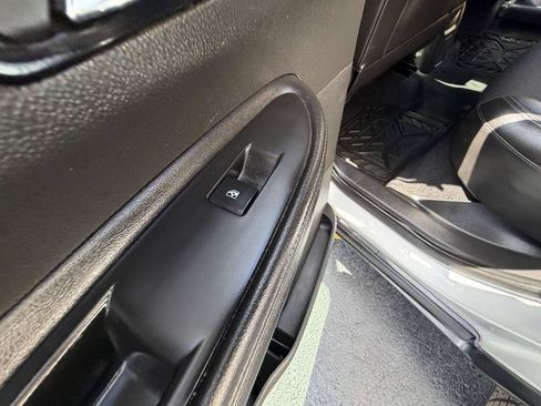 Used 2019 Buick Encore Preferred w/ LPO, Active Package FWD image 12