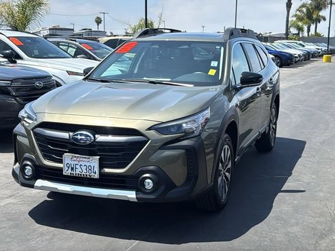 Certified 2025 Subaru Outback Limited AWD/4WD image 3