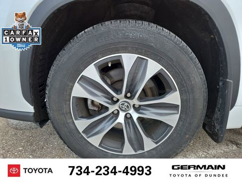 Used 2022 Toyota Highlander XLE image 12