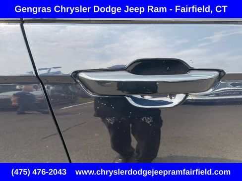 Certified 2023 Jeep Grand Cherokee Limited w/ Luxury Tech Group II AWD/4WD image 15