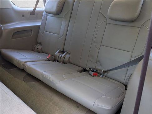 Used 2017 Chevrolet Suburban LT image 21