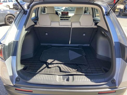 Used 2025 Honda HR-V LX image 9