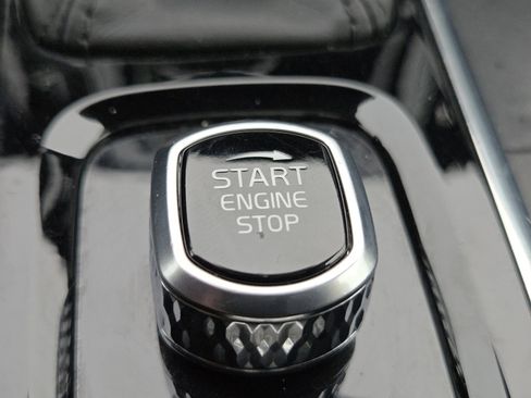 Used 2021 Volvo XC60 T6 Inscription w/ Protection Package Premier image 32