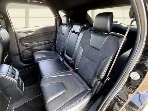Used 2023 Ford Edge ST image 26