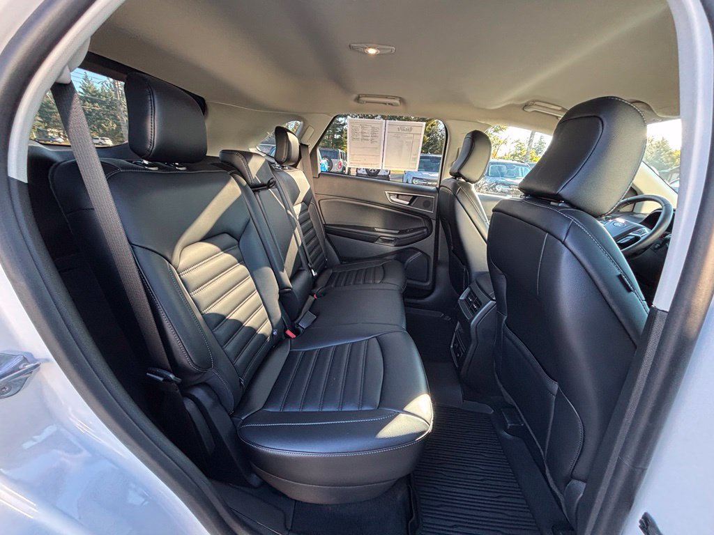 Used 2024 Ford Edge SEL w/ Convenience Package AWD/4WD image 16