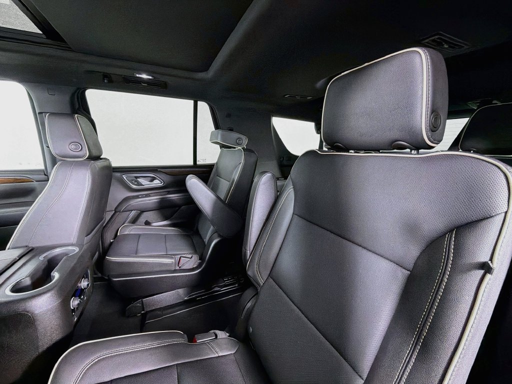 Used 2024 Chevrolet Tahoe Premier AWD/4WD image 26
