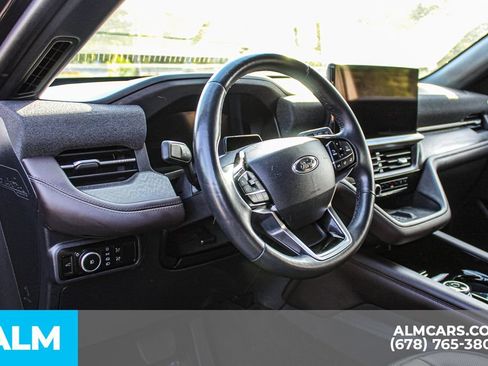 Used 2025 Ford Explorer Platinum w/ LUX Leather Package AWD/4WD image 28