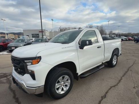 Used 2025 Chevrolet Silverado 1500 W/T w/ WT Safety Package image 4