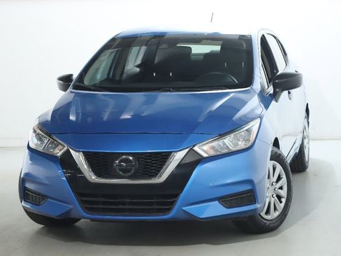 Used 2020 Nissan Versa S image 1