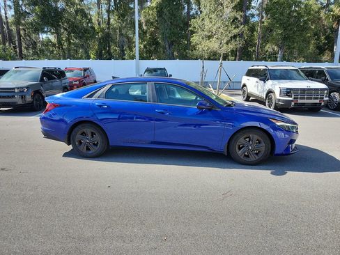 Used 2023 Hyundai Elantra SEL image 6