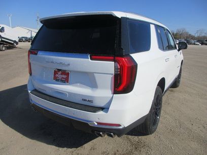 New 2026 GMC Yukon Denali w/ Sun & Power Step Package