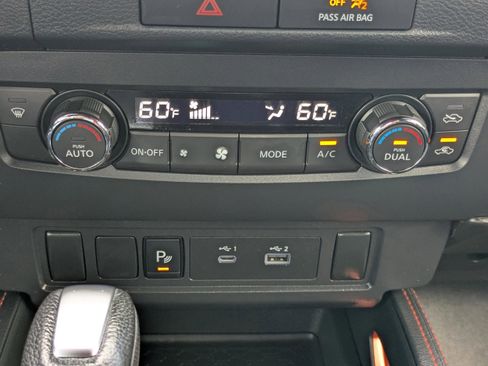 Used 2022 Nissan Frontier Pro-X w/ Technology Package image 23