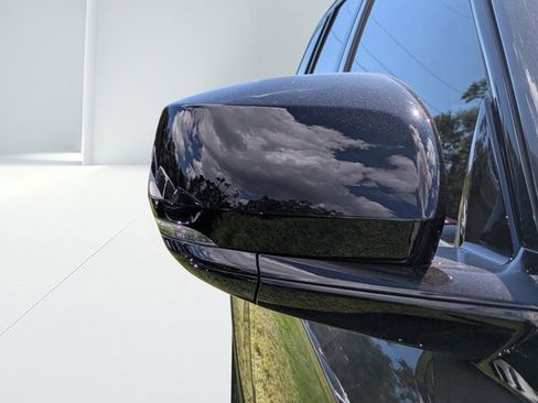 New 2025 Jeep Grand Cherokee Altitude image 10