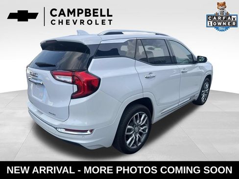 Used 2023 GMC Terrain Denali w/ Denali Premium Package AWD/4WD image 5