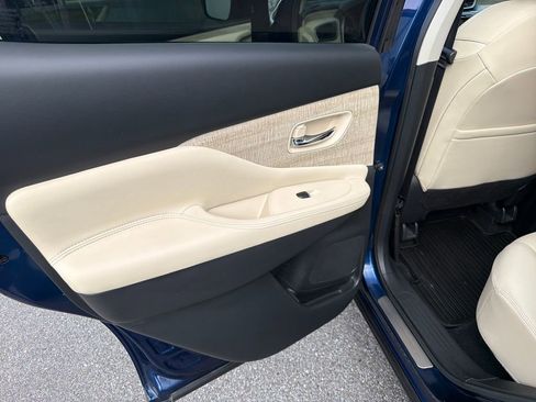Certified 2021 Nissan Murano SL w/ SL Moonroof Package image 19