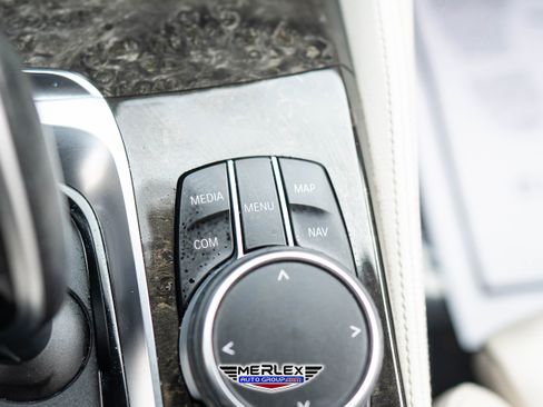 Used 2018 BMW 540i w/ M Sport Package image 36