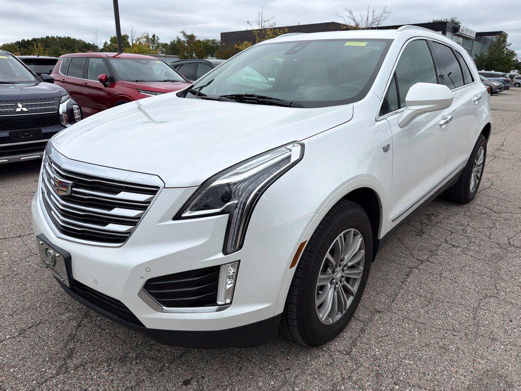 Used 2018 Cadillac XT5 Luxury w/ Driver Awareness Package AWD/4WD image 1