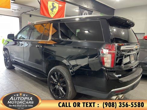 Used 2021 Chevrolet Suburban High Country AWD/4WD image 3