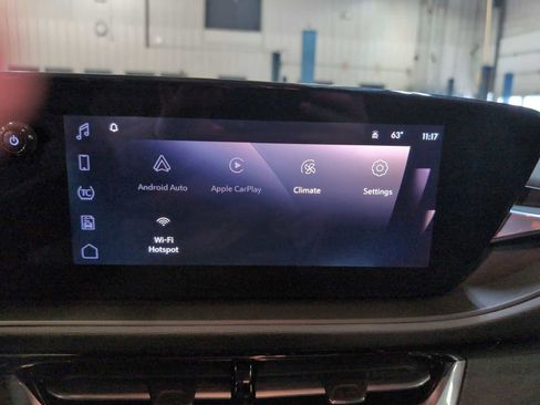 Used 2025 Buick Envista Sport Touring image 13