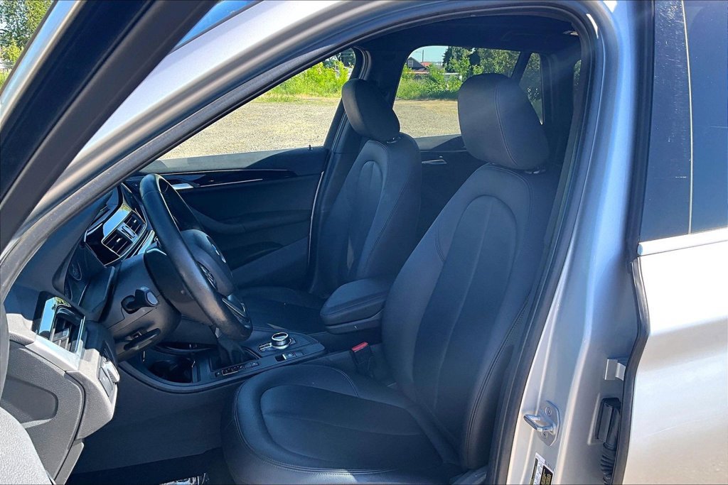 Used 2018 BMW X1 xDrive28i AWD/4WD image 9