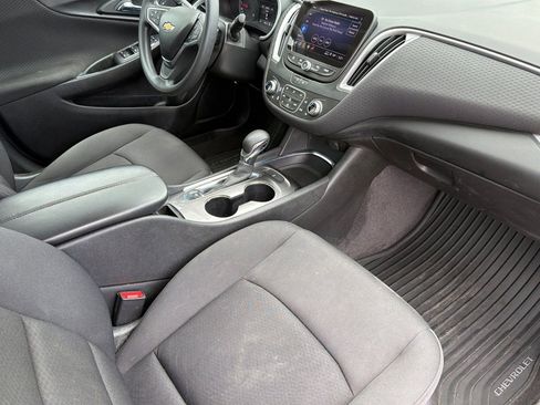 Used 2022 Chevrolet Malibu LT image 15