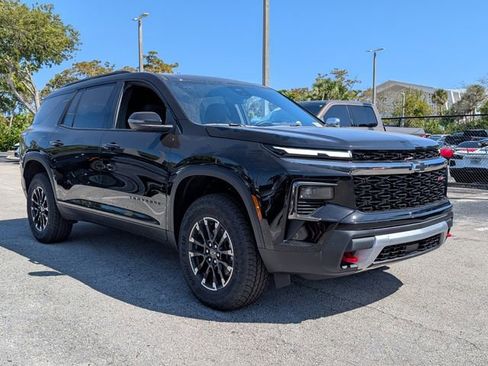 New 2026 Chevrolet Traverse Z71 w/ Enhanced Driving Package image 1