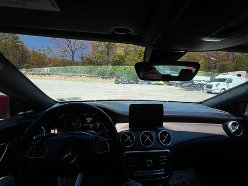 Used 2018 Mercedes-Benz CLA 250 4MATIC image 28