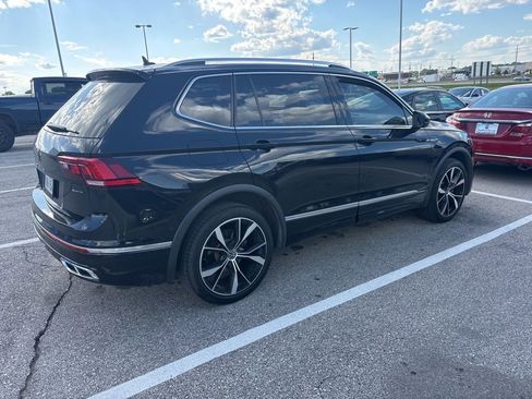 Used 2022 Volkswagen Tiguan SEL R-Line AWD/4WD image 3