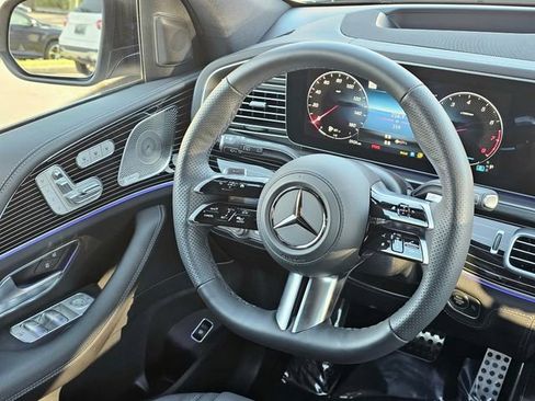 New 2025 Mercedes-Benz GLS 580 4MATIC image 33