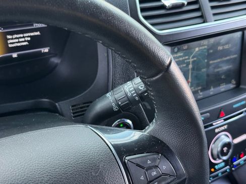 Used 2018 Ford Explorer Limited w/ Equipment Group 301A AWD/4WD image 30