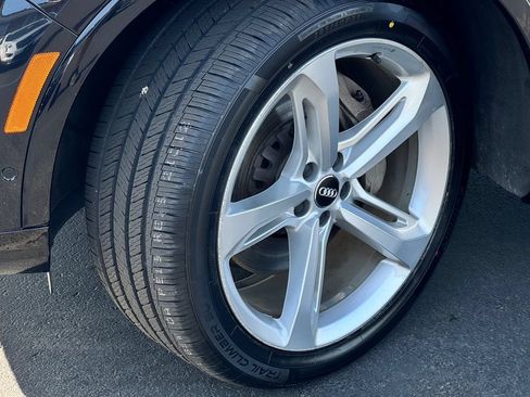 Used 2019 Audi Q7 3.0T Prestige w/ Prestige Package AWD/4WD image 9