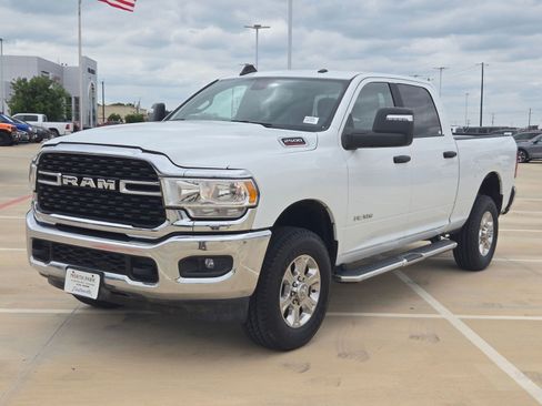 Certified 2024 RAM 2500 Big Horn AWD/4WD image 7