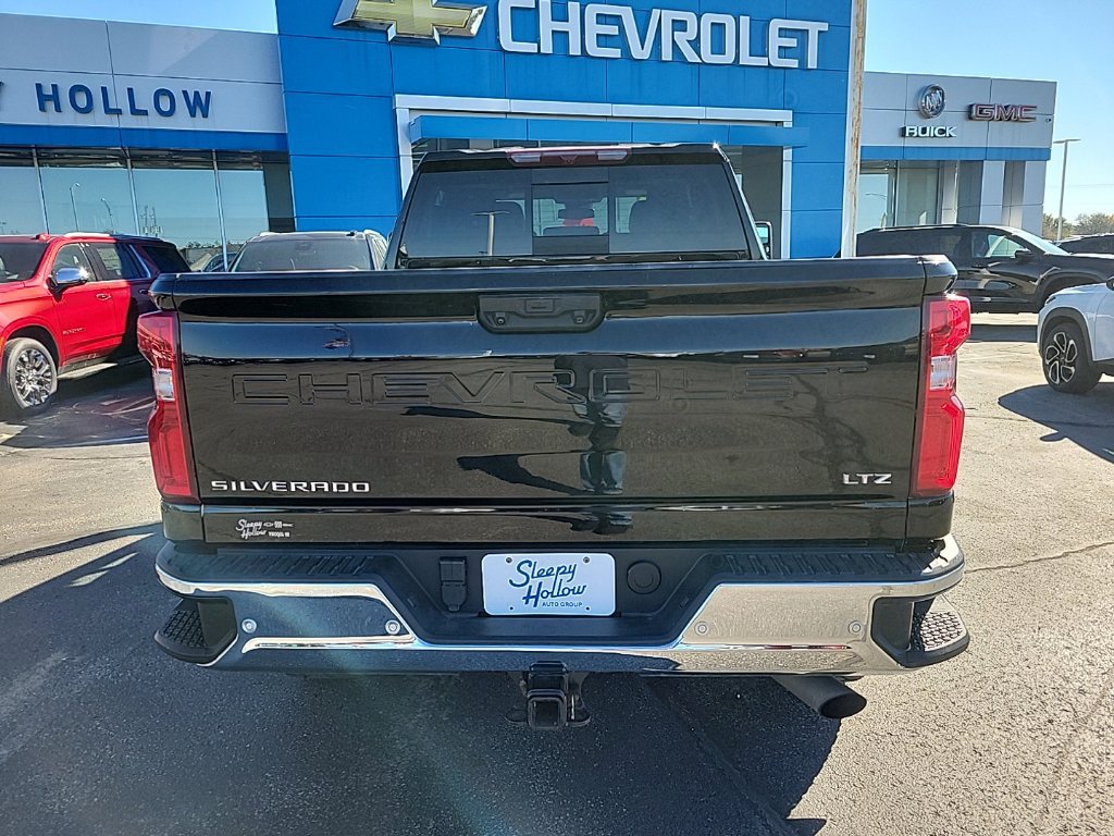 Used 2024 Chevrolet Silverado 2500 LTZ w/ LTZ Convenience Package AWD/4WD image 6