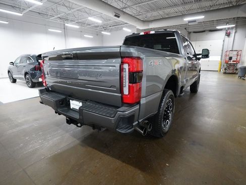 Used 2023 Ford F250 Platinum image 33