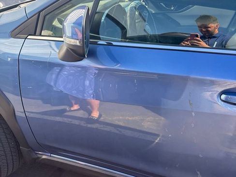Used 2019 Subaru Crosstrek 2.0i Limited w/ Moonroof Package w/Navigation AWD/4WD image 8
