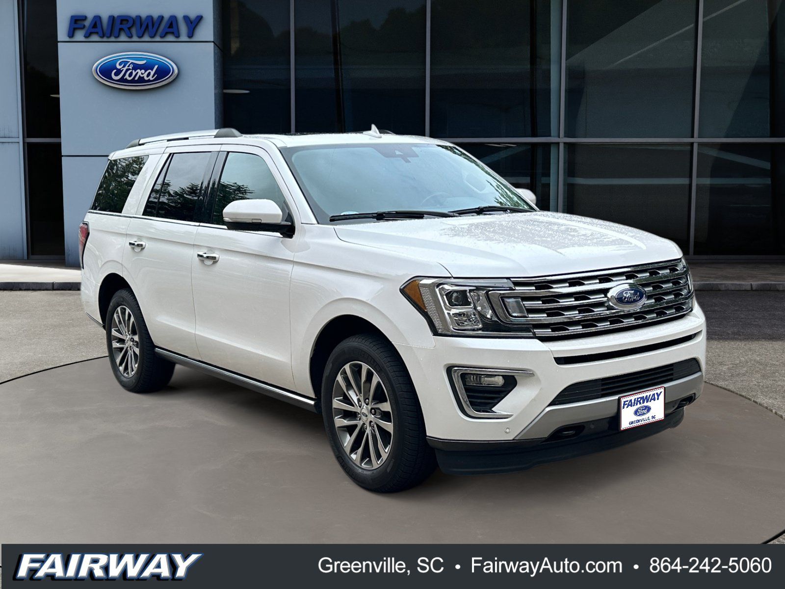 Used 2018 Ford Expedition Limited w/ Equipment Group 301A AWD/4WD image 3