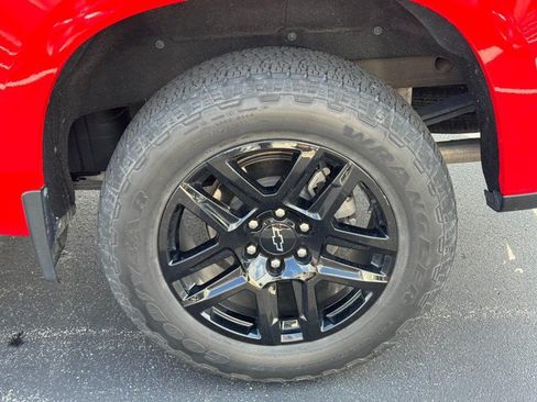 Used 2022 Chevrolet Silverado 1500 RST AWD/4WD image 7