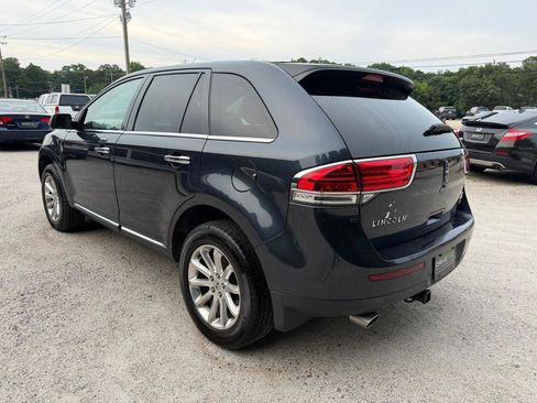 Used 2014 Lincoln MKX AWD w/ Equipment Group 102A image 3