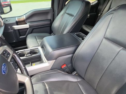 Used 2022 Ford F250 Lariat w/ Lariat Ultimate Package AWD/4WD image 30