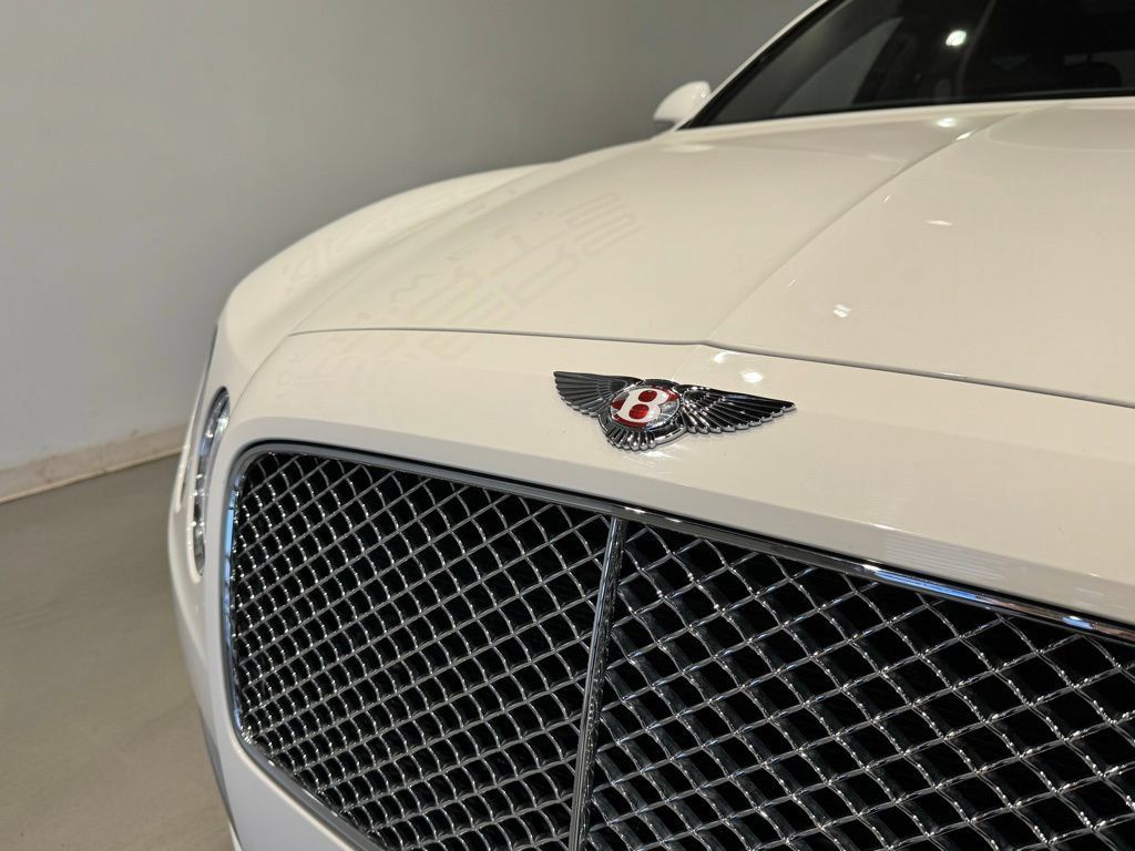 Used 2018 Bentley Flying Spur V8 AWD/4WD image 8