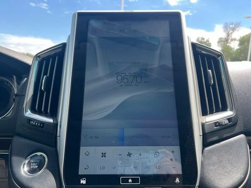 Used 2017 Toyota Land Cruiser AWD/4WD image 16