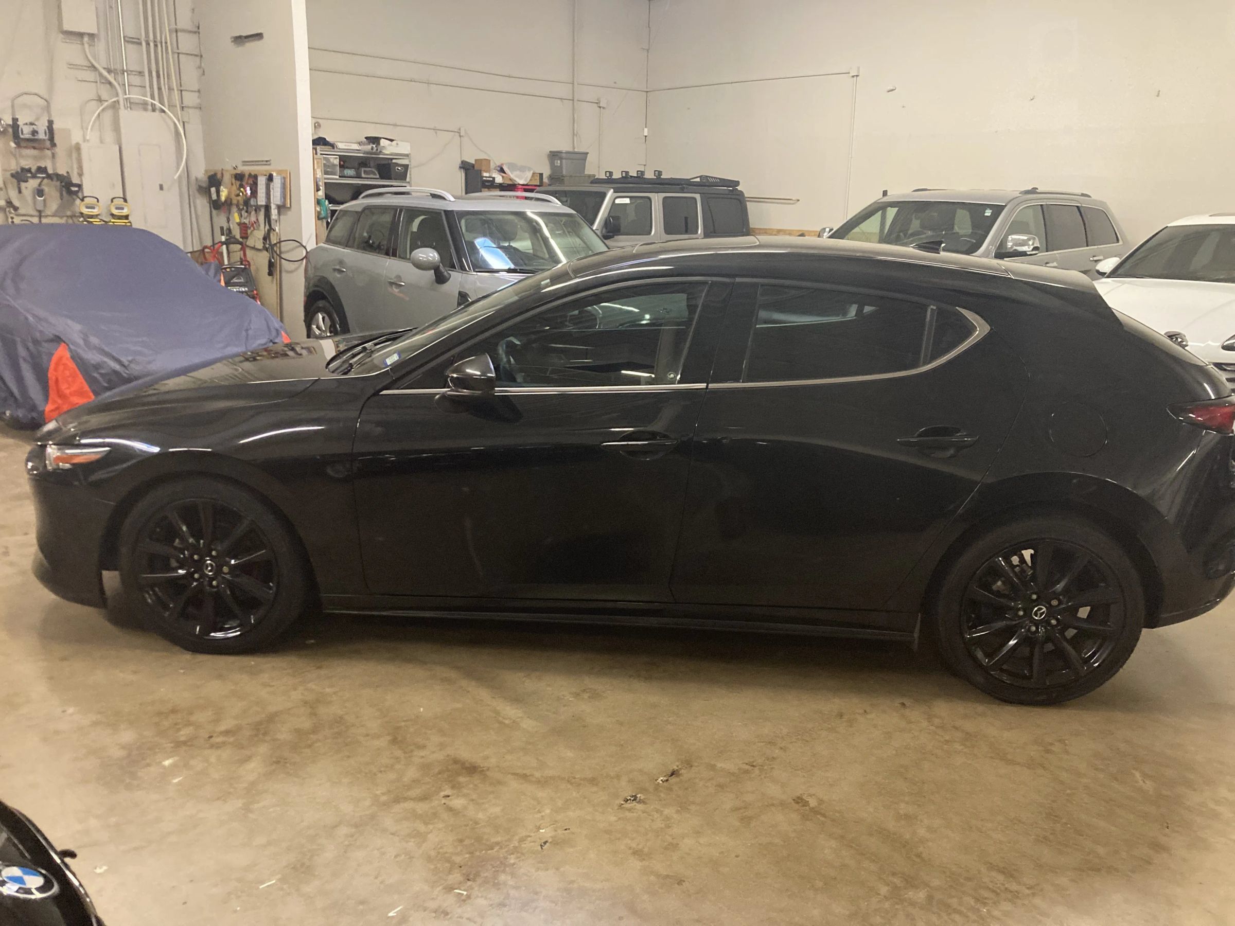 Used 2019 MAZDA MAZDA3 Hatchback w/ Premium Package FWD image 7