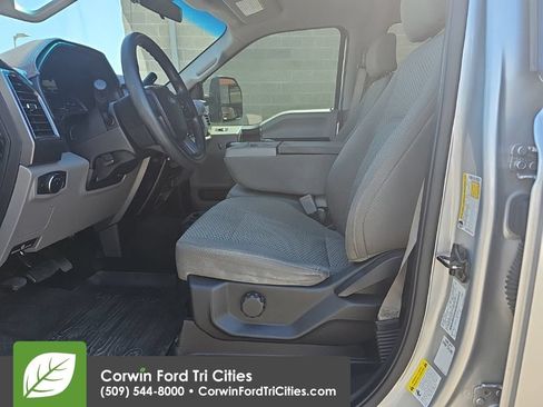 Used 2019 Ford F250 XLT AWD/4WD image 5