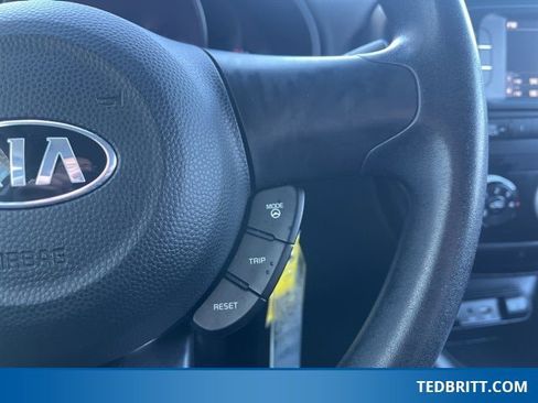 Used 2018 Kia Soul image 26