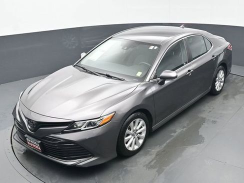 Used 2019 Toyota Camry LE w/ Convenience Package FWD image 34